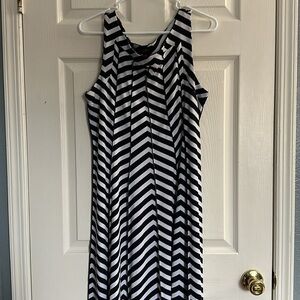 ILE New York dress